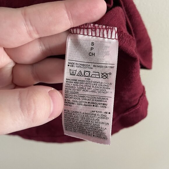 Old Navy Women S Maroon Short Sleeve EveryWear Slub-Knit V-Neck T-Shirt NWT - Picture 8 of 9